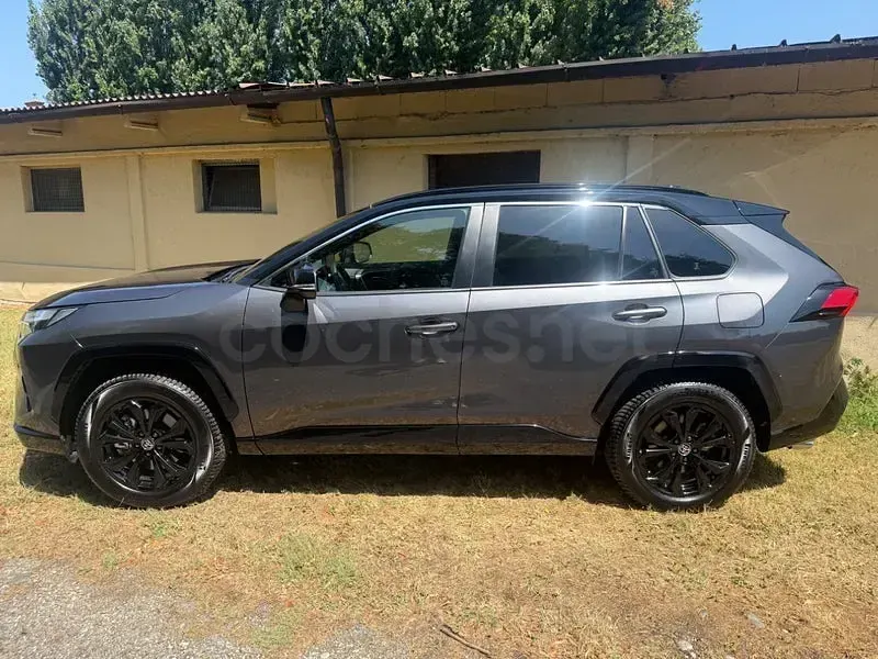 Usado Toyota RAV4 Hybrid Luxury 218 CV (160 kW) 2025 Gris / plata SUV