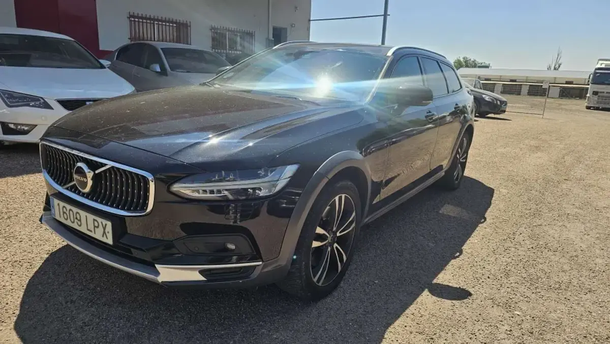 Usado Volvo V90 CC 190 CV (139 kW) 2021 Negro Familiar