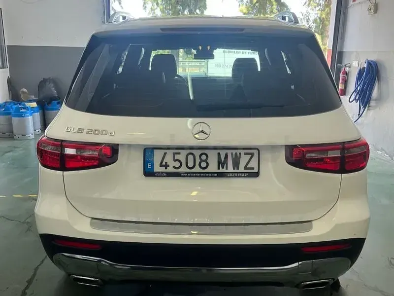 Usado Mercedes GLB200 150 CV (110 kW) 2020 Blanco SUV