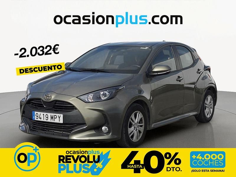 Usado Toyota Yaris Edition 125 CV (91 kW) 2024 Marrón Utilitario