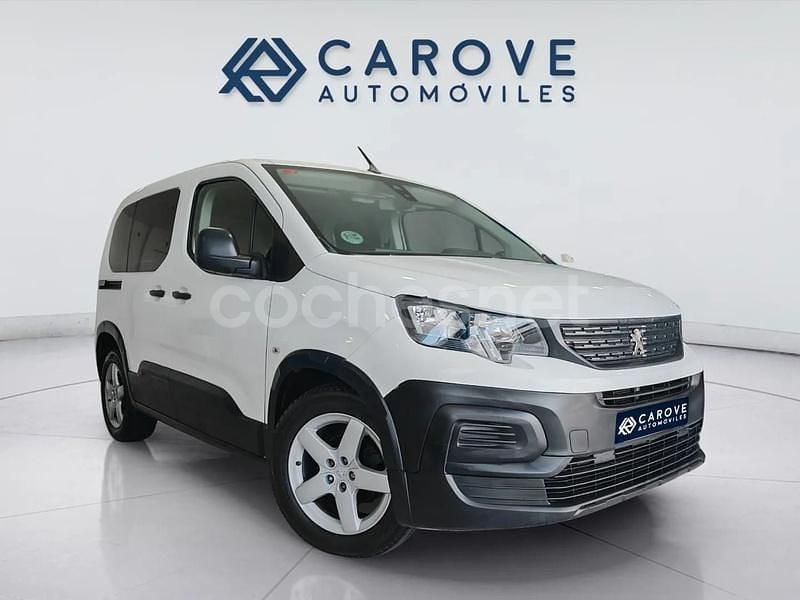 Usado Peugeot Rifter Active 100 CV (73 kW) 2021 Blanco Monovolumen