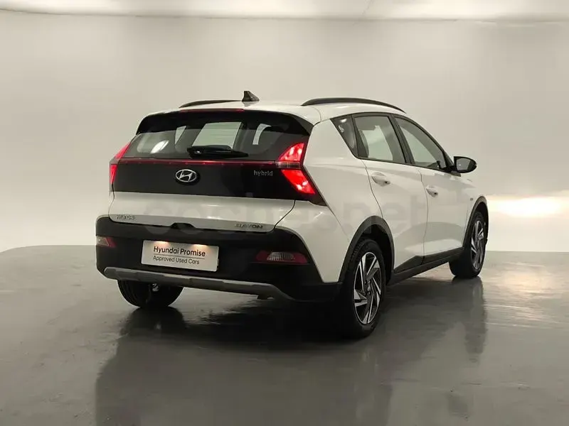 Usado Hyundai Bayon 100 CV (73 kW) 2022 Blanco SUV