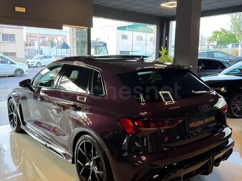 Usado Audi RS3 Exclusive 400 CV (294 kW) 2025 Violeta / lila Berlina