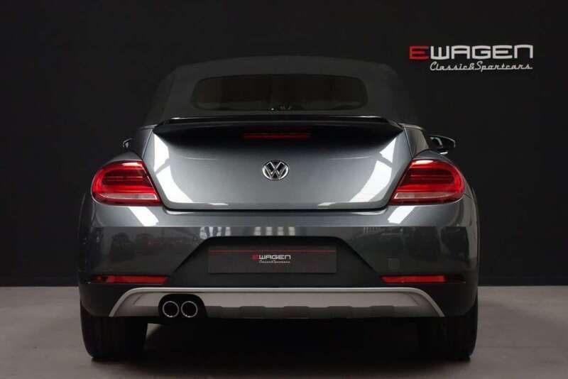 Usado VW Beetle Cabriolet Dune 150 CV (110 kW) 2016 Gris Descapotable