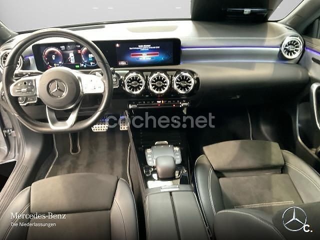 Usado Mercedes A250 218 CV (160 kW) 2021 Gris / plata Berlina