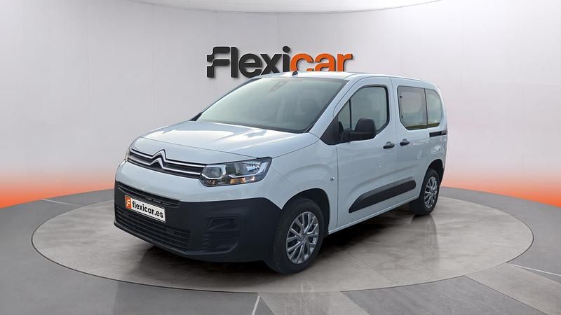 Usado Citroën Berlingo Shine 102 CV (75 kW) 2022 Blanco Monovolumen