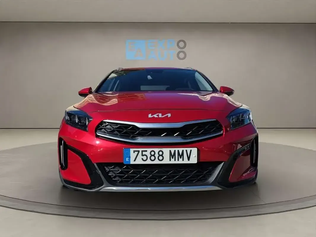 Usado Kia XCeed 120 CV (88 kW) 2024 Rojo SUV