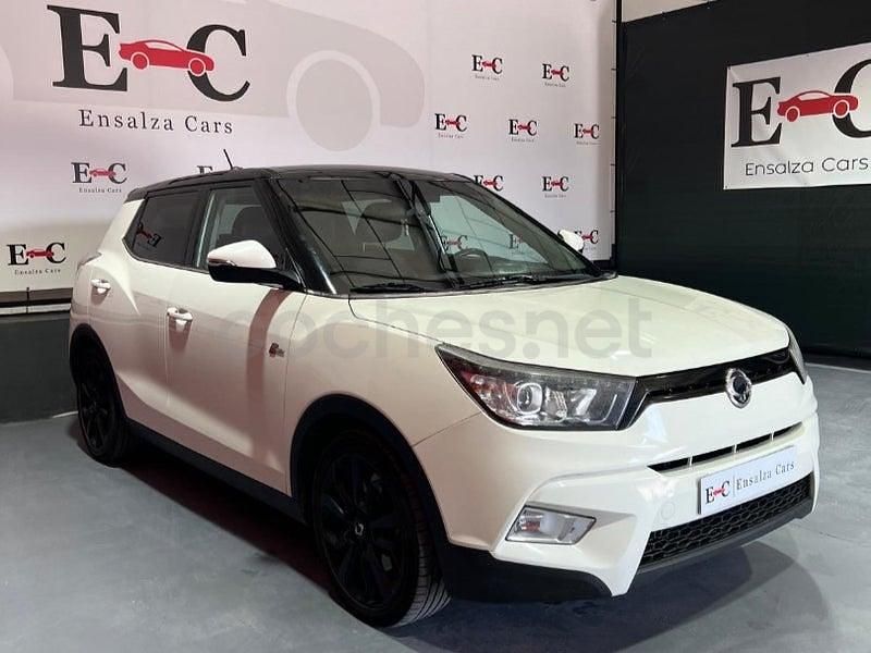 Usado Ssangyong (KGM) Tivoli Limited 115 CV (84 kW) 2016 Blanco SUV