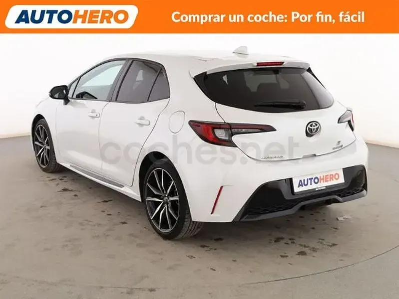 Usado Toyota Corolla 196 CV (144 kW) 2023 Blanco Berlina