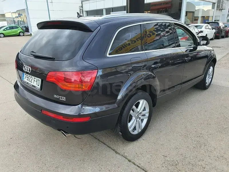 Usado Audi Q7 240 CV (176 kW) 2007 Negro SUV