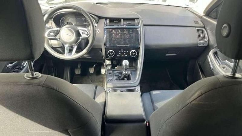 Usado Jaguar E-Pace 163 CV (119 kW) 2021 Blanco SUV