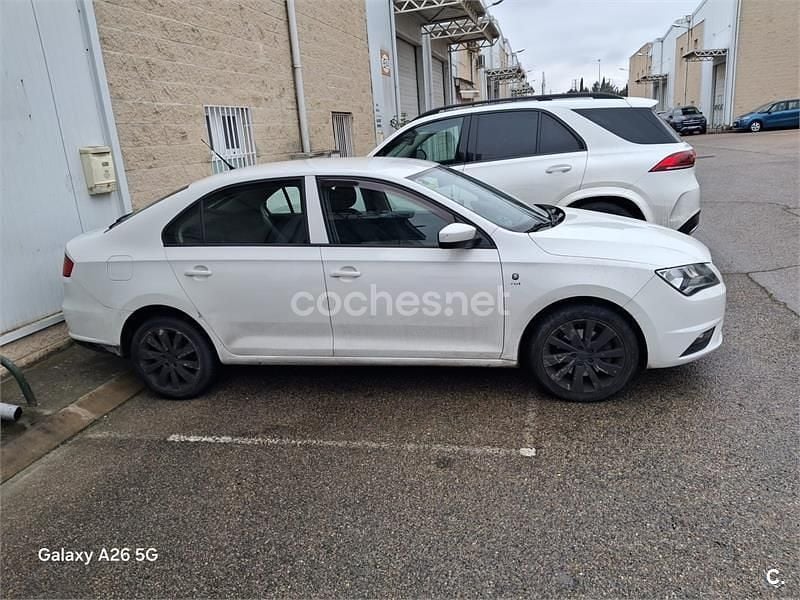 Usado Seat Toledo Ecomotive 105 CV (77 kW) 2013 Blanco Utilitario