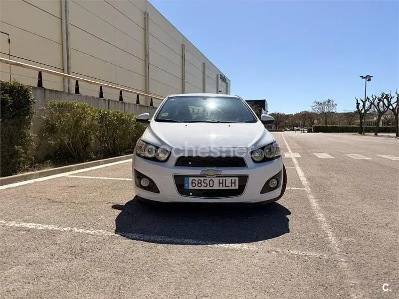 Usado Chevrolet Aveo LTZ 95 CV (69 kW) 2012 Blanco Berlina