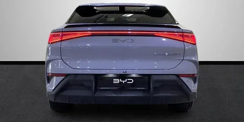 Nuevo BYD Sealion 7 Comfort 230 kW (313 CV) 2026 Gris claro SUV