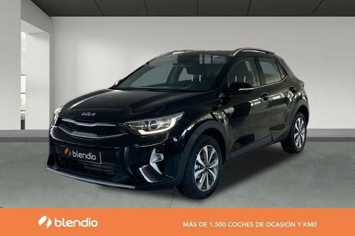 Usado Kia Stonic 101 HP (74 kW) 2025 Preto SUV