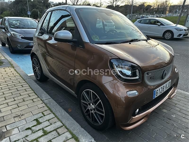 Usado Smart ForTwo Cabrio Brabus 102 CV (75 kW) 2017 Marrón Descapotable