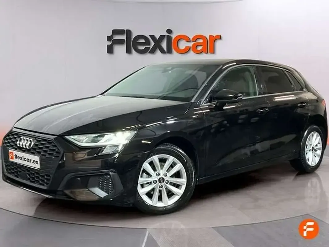 Usado Audi A3 Advanced Plus 110 CV (80 kW) 2023 Negro Berlina