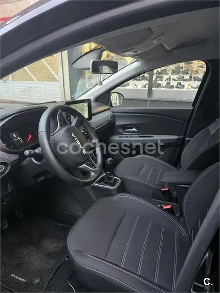 Usado Dacia Sandero Expression 101 CV (74 kW) 2022 Negro Berlina
