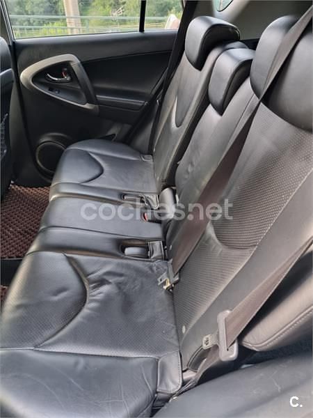 Usado Toyota RAV4 Premium 177 CV (130 kW) 2007 Gris / plata SUV