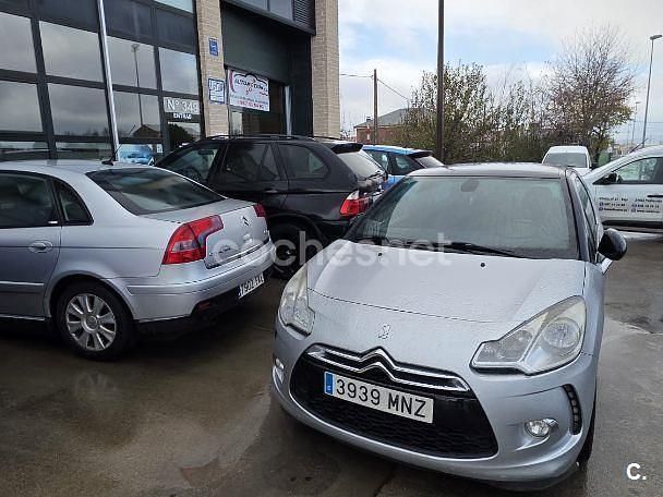 Negro Usado 2010 Citroën DS3 Berlina | 6900 € (Precio justo) - Imagen 1/4