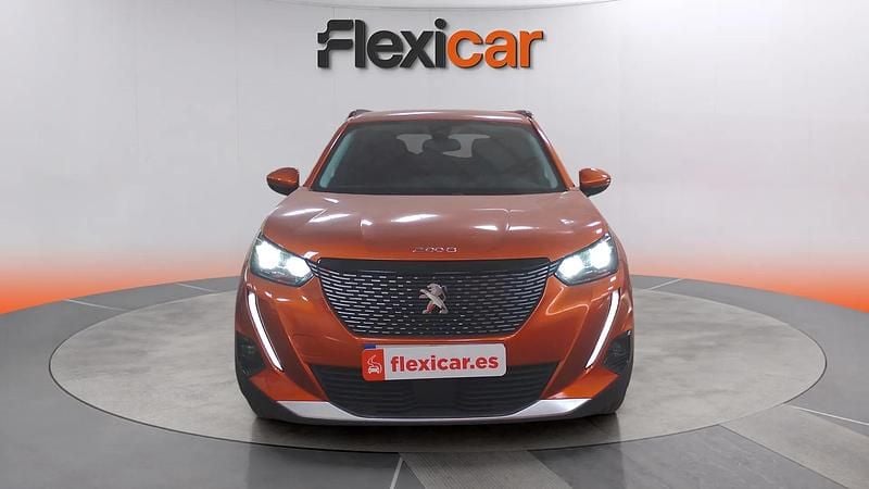 Usado Peugeot 2008 Allure 131 CV (96 kW) 2020 Naranja SUV