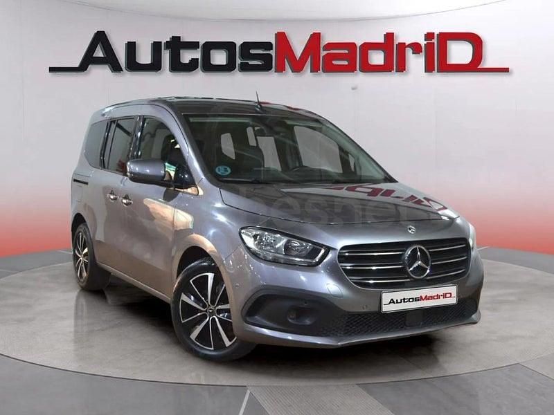 Usado Mercedes T180 116 CV (85 kW) 2023 Gris Monovolumen