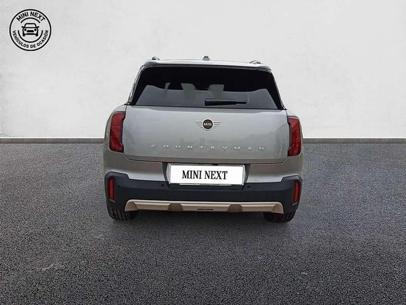 Usado Mini One D Countryman Essential 163 CV (119 kW) 2025 Plateado SUV