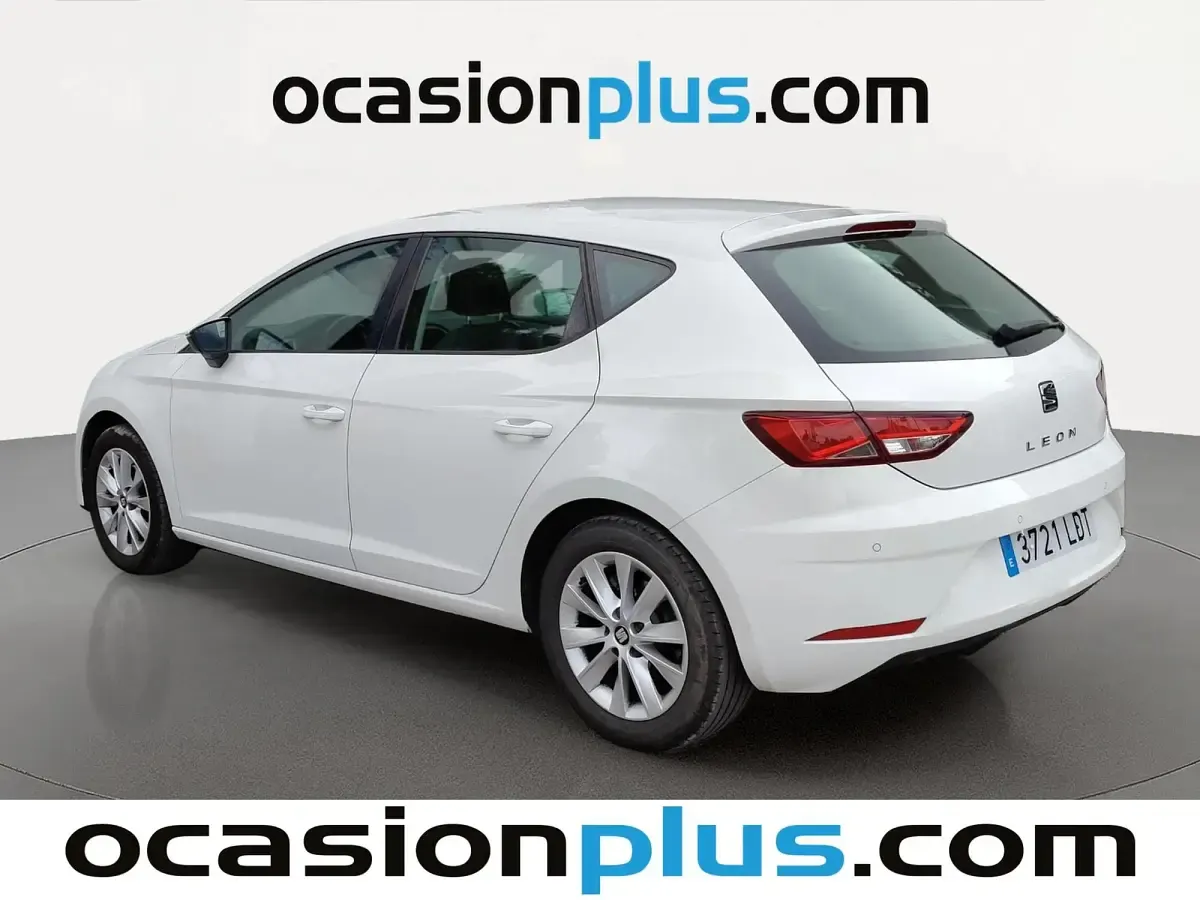Usado Seat Leon Style 115 CV (84 kW) 2020 Blanco Berlina