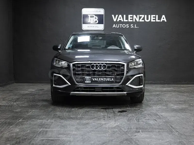 Usado Audi Q2 Advanced Plus 150 CV (110 kW) 2023 Gris / plata SUV