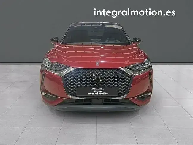 Usado DS Automobiles DS3 Crossback So Chic 99 CV (72 kW) 2021 Rojo SUV