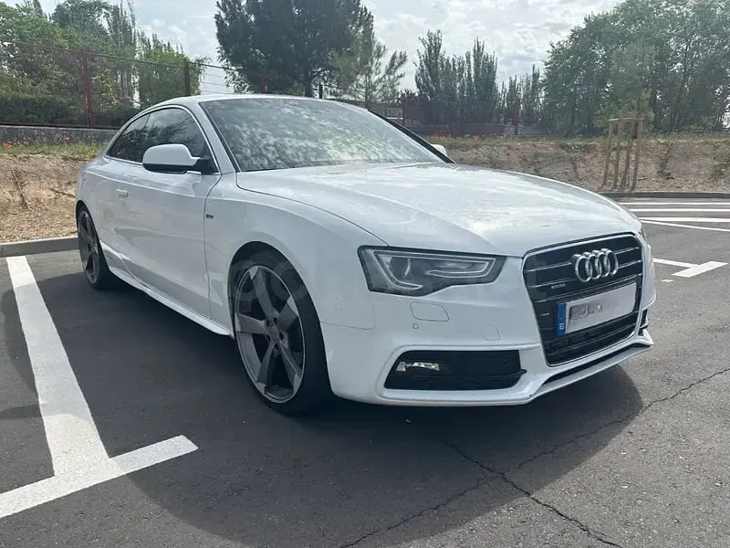 Usado Audi A5 Ambiente 245 CV (180 kW) 2012 Blanco Coupe