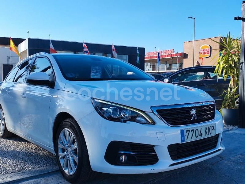 Blanco Usado 2018 Peugeot 308 SW Style Familiar | 7500 € (Buen precio) - Imagen 1/4