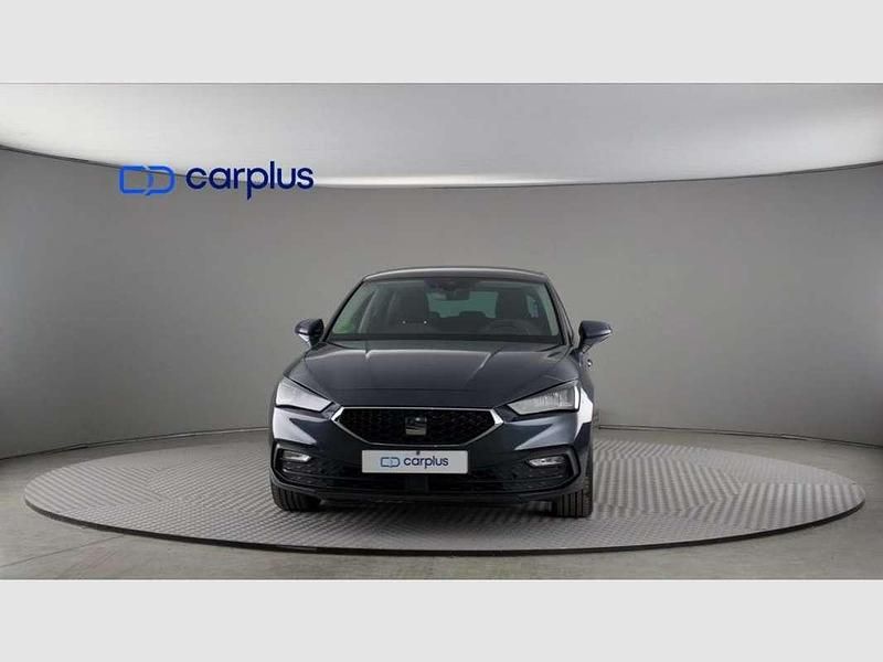 Usado Seat Leon Style 116 CV (85 kW) 2021 Gris Utilitario