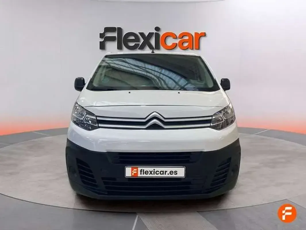 Usado Citroën Jumpy 102 CV (75 kW) 2021 Blanco Monovolumen