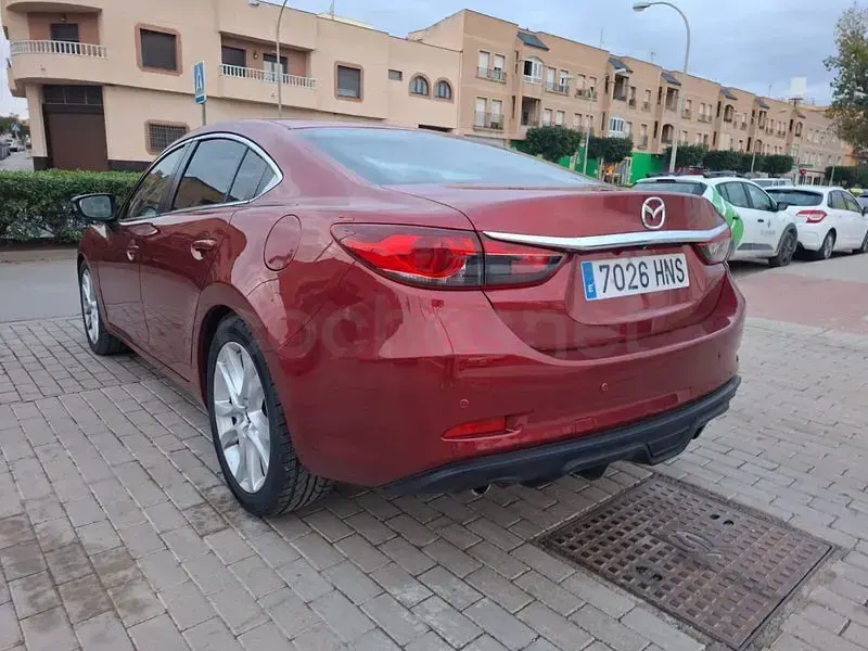 Usado Mazda 6 Style 163 CV (119 kW) 2013 Granate Berlina