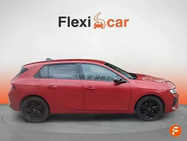 Usado Opel Astra Edition 130 HP (95 kW) 2023 Vermelho Sedan