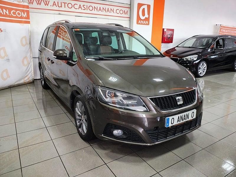 Usado Seat Alhambra Ecomotive 140 CV (102 kW) 2015 Marrón Monovolumen