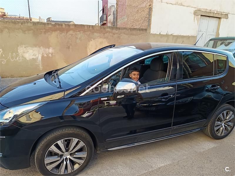 Occasion Peugeot 3008 Style 120 ch (88 kW) 2014 Noir Break