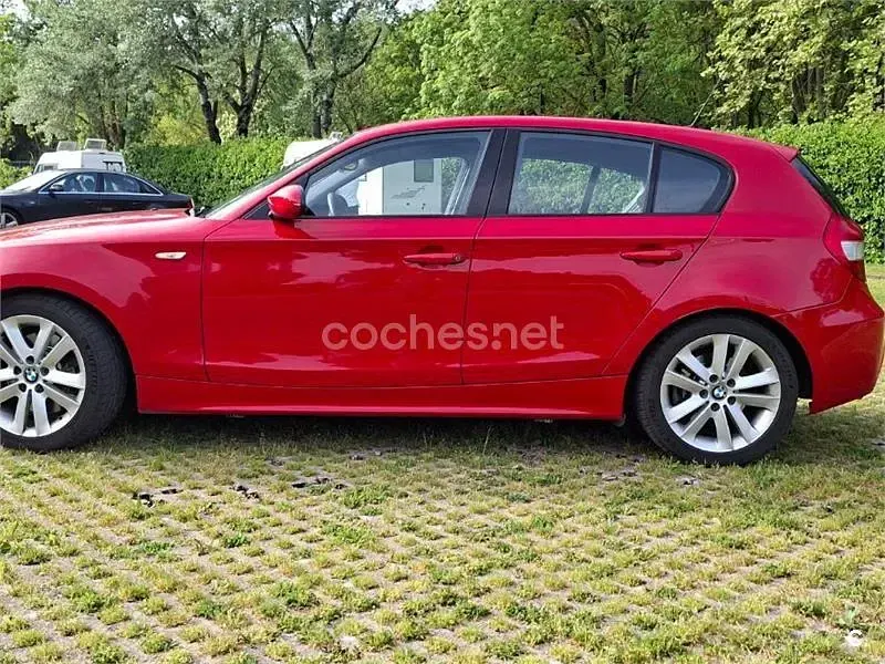 Usado BMW 130 265 CV (194 kW) 2007 Rojo Utilitario