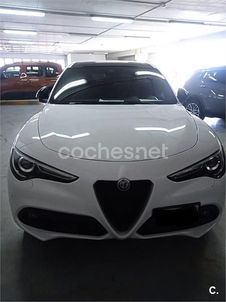 Usado Alfa Romeo Stelvio Veloce 210 CV (154 kW) 2023 Blanco SUV