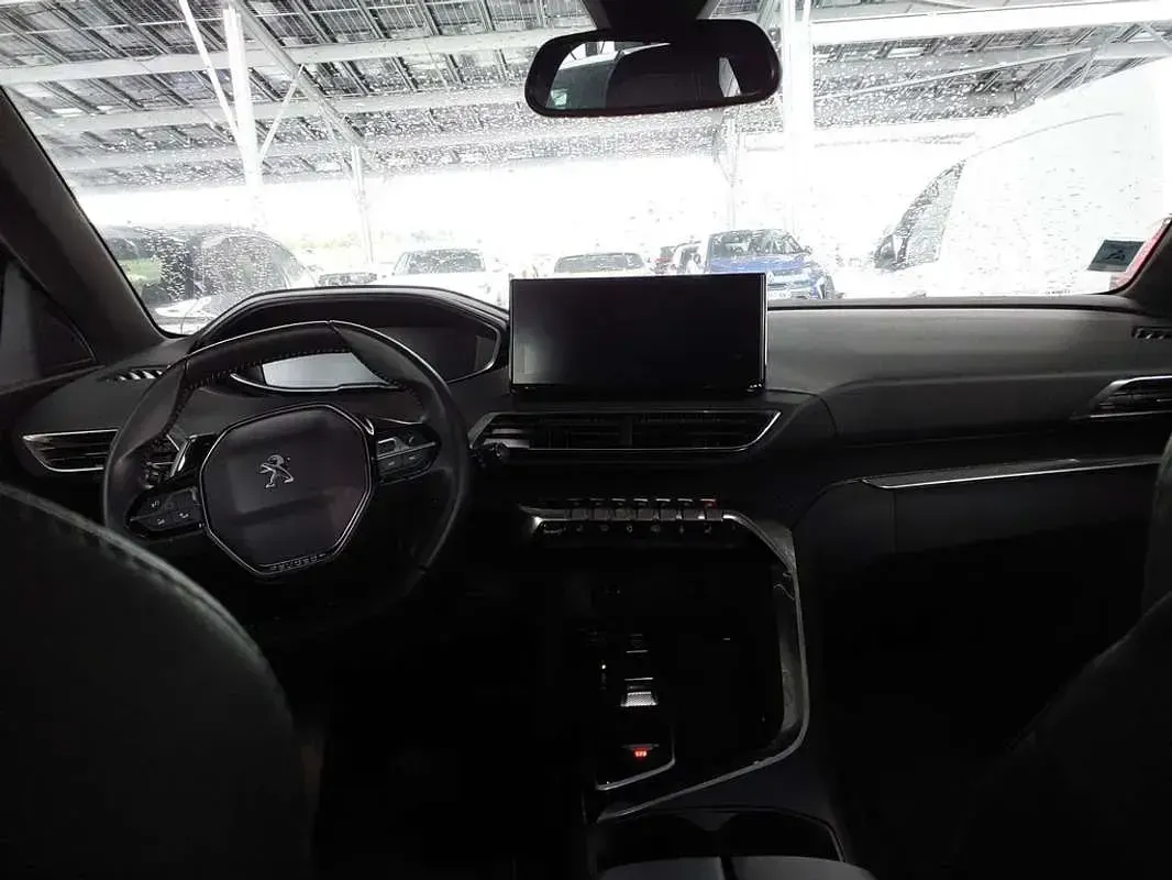 Usado Peugeot 3008 Allure 136 CV (100 kW) 2024 Negro SUV