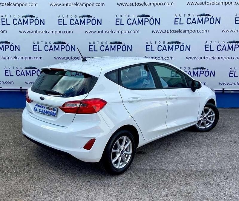 Usado Ford Fiesta Trend+ 86 CV (63 kW) 2018 Blanco Utilitario