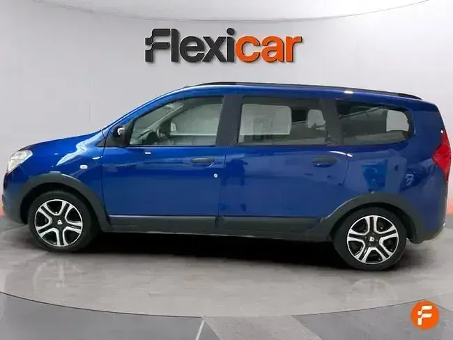 Usado Dacia Lodgy Comfort 130 CV (95 kW) 2020 Azul Monovolumen