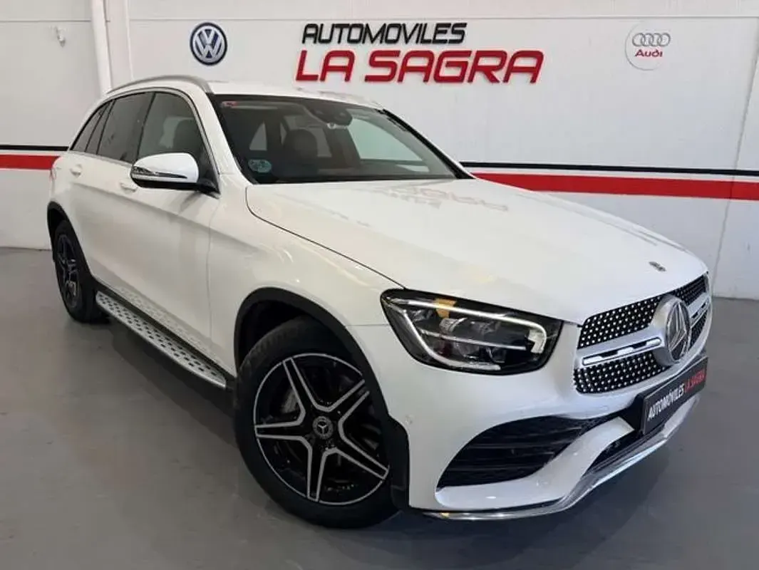 Usado Mercedes GLC43 AMG AMG line 163 CV (119 kW) 2020 Blanco SUV