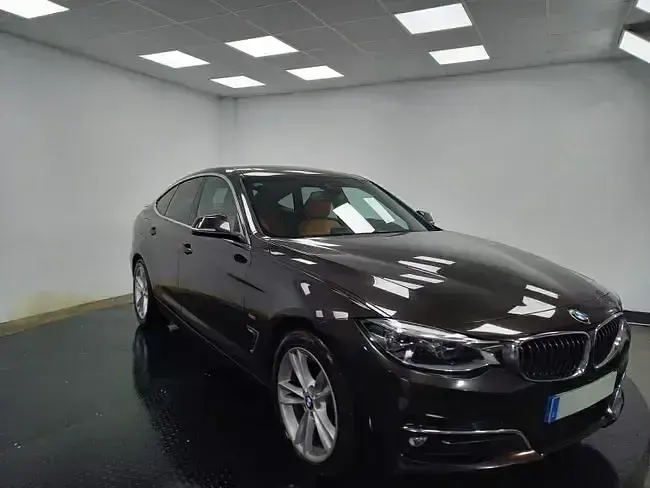 Usado BMW 330 Gran Turismo 258 CV (189 kW) 2018 Gris Coupe