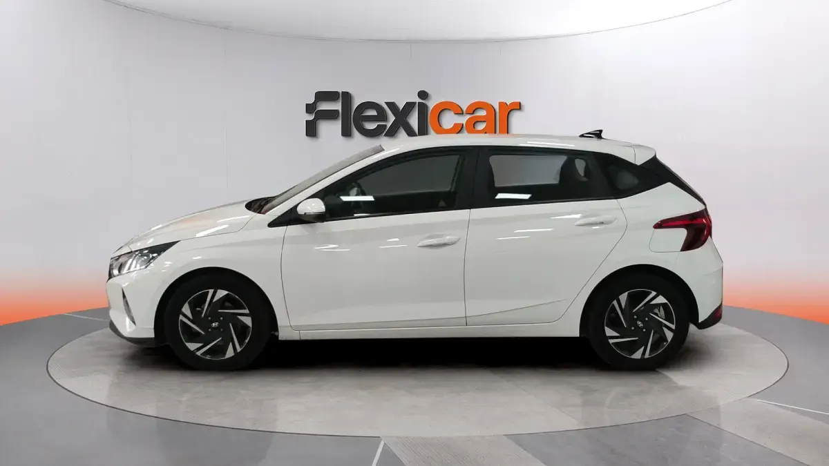 Usado Hyundai i20 101 CV (74 kW) 2022 Blanco Utilitario