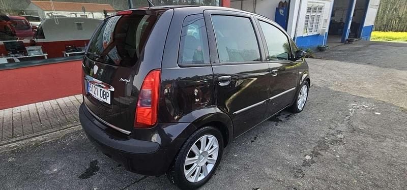 Usado Lancia Musa 101 CV (74 kW) 2004 Monovolumen