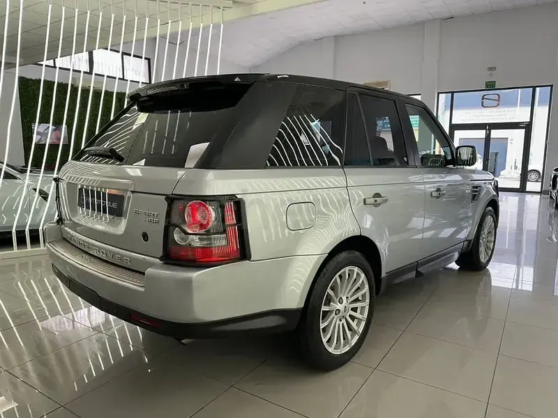 Usado Land Rover Range Rover HSE 245 CV (180 kW) 2012 Gris / plata SUV
