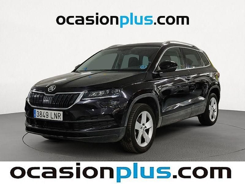 Negro Usado 2021 Skoda Karoq Ambition SUV | 21.810 € (Precio justo) - Imagen 1/4