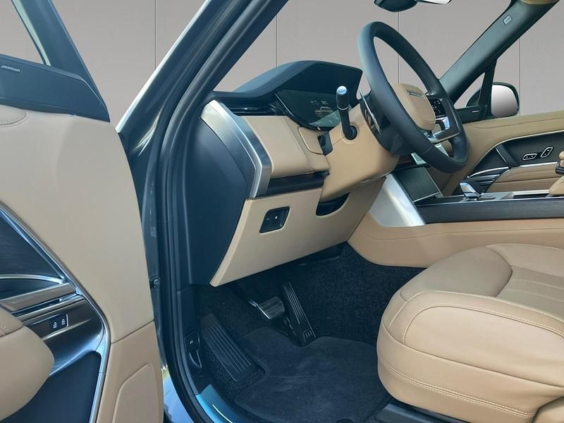 Usado Land Rover Range Rover SE 460 CV (338 kW) 2025 Capathian grey SUV